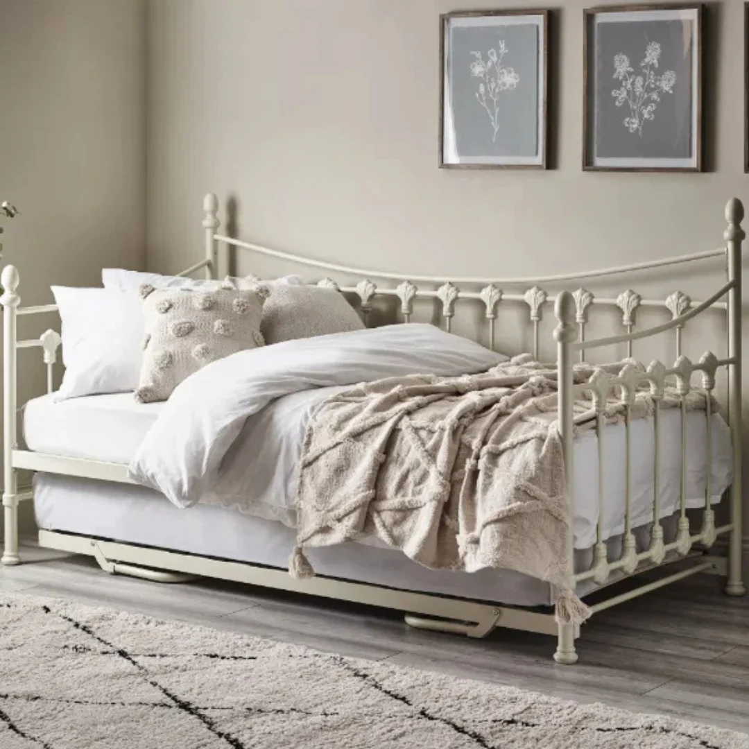 Brittany Day Bed - Image 5
