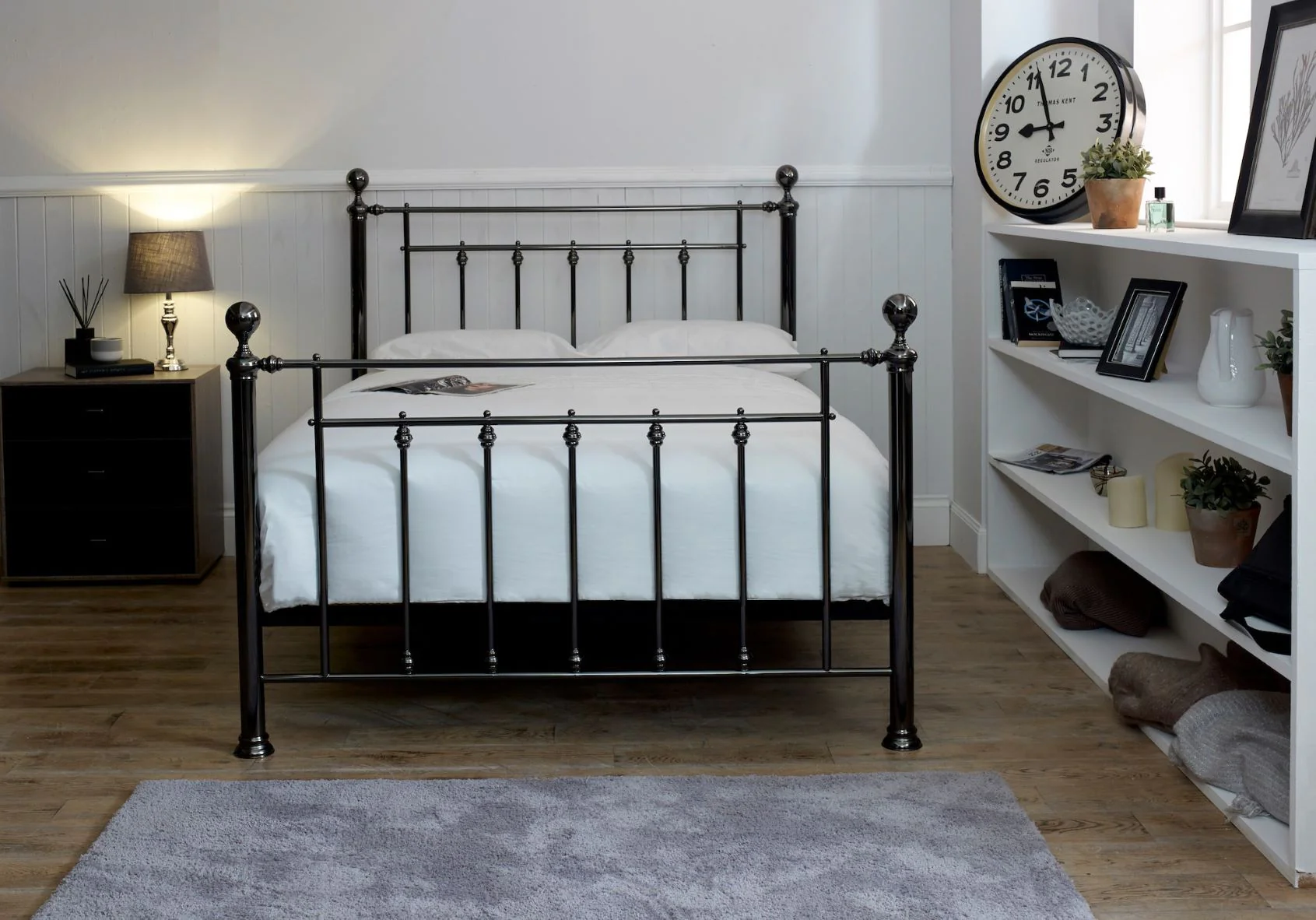 Earlswood Bedstead in Black Chrome Finish - Image 4